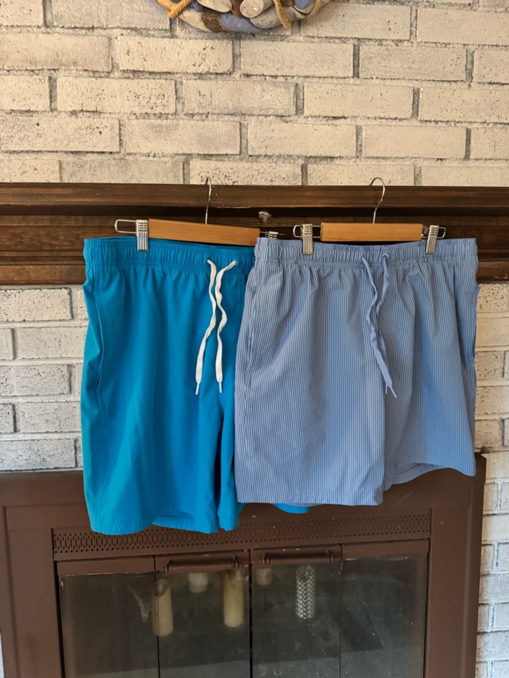 2 Pack Men's Size Large Old Navy Swim Suits